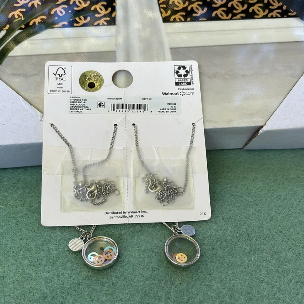 NWT Wonder Nation Silver Emoji BFF 16” Necklace + Extender Set Smiley Faces